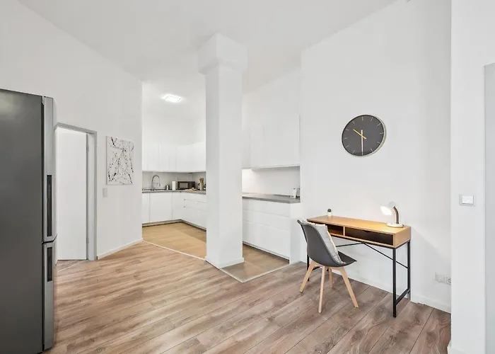 Yello Homes - Loft - Airport & Messe 6 Betten & Wifi Appartement Nuremberg