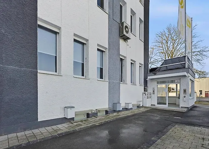 Yello Homes - Loft - Airport & Messe 6 Betten & Wifi Appartement