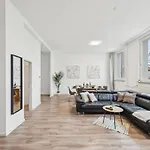 Daire Yello Homes - Loft - Airport & Messe 6 Betten & Wifi Nürnberg