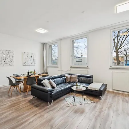 Yello Homes - Loft - Airport & Messe 6 Betten & Wifi نورنبيرغ
